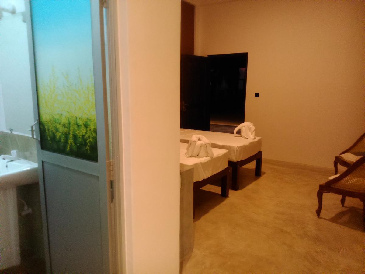 Saara Beach Hotel 마라윌라 외부 사진