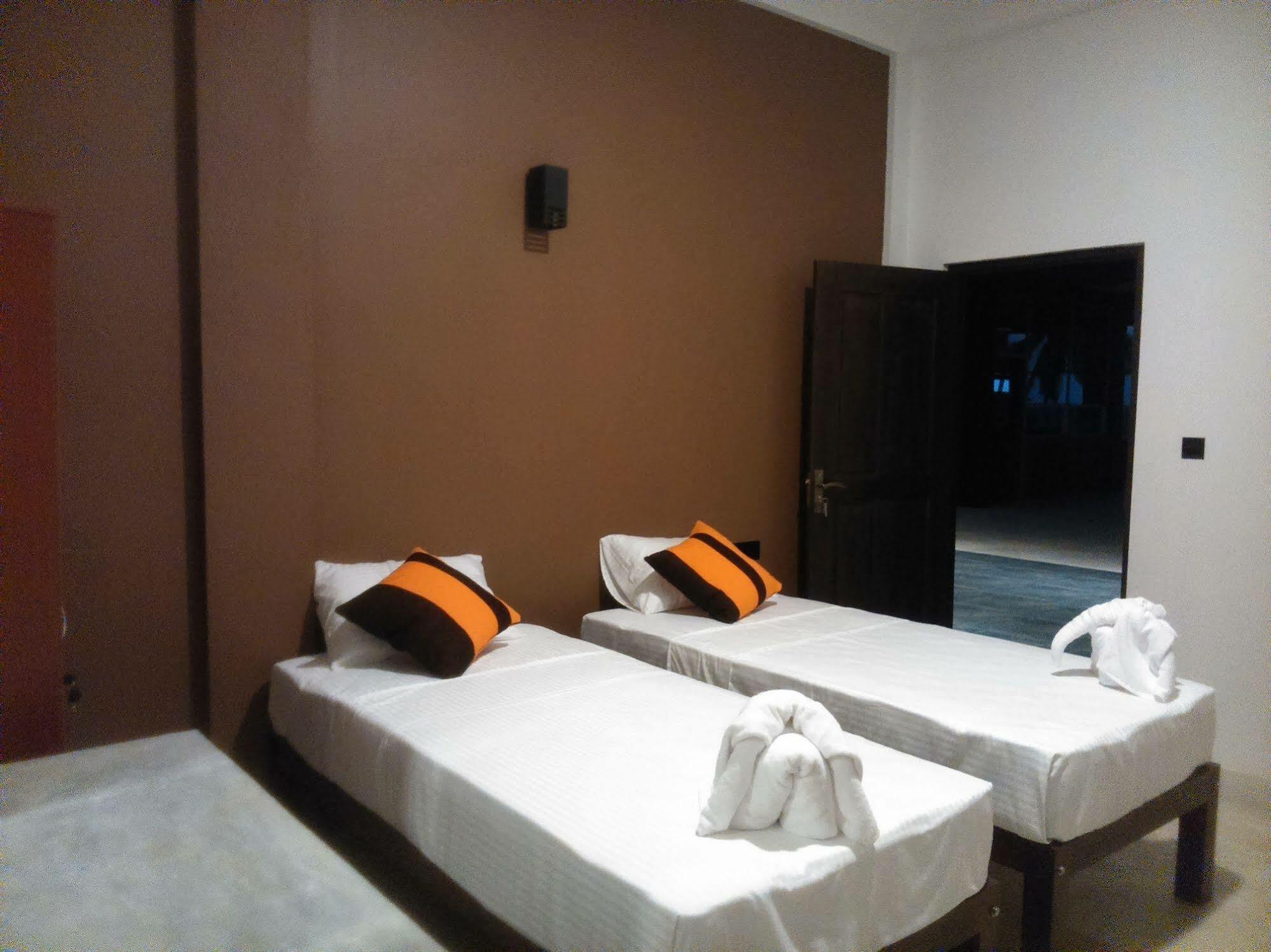 Saara Beach Hotel 마라윌라 외부 사진